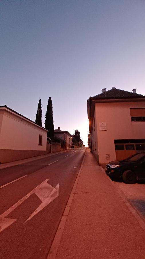 Apartman Dora Pula Exterior photo