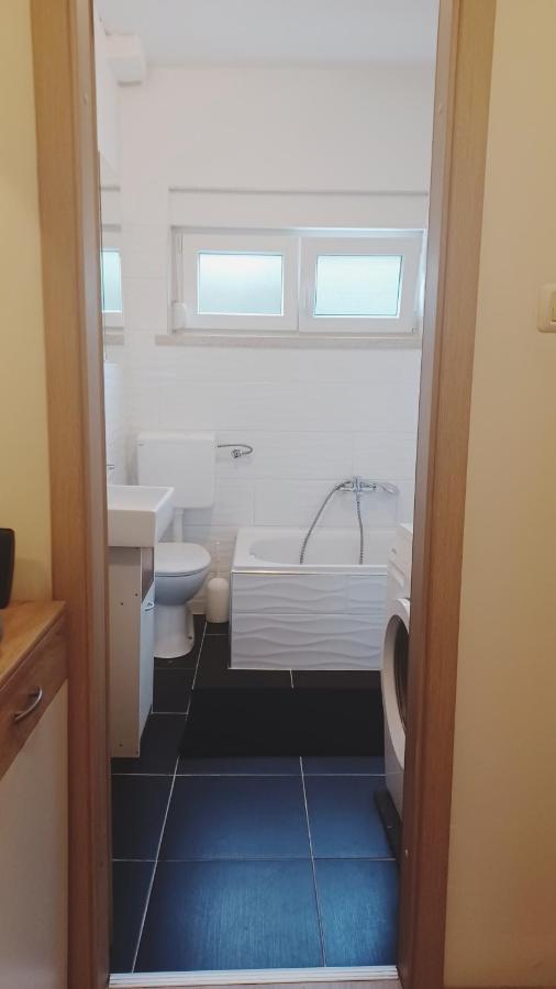 Apartman Dora Pula Exterior photo